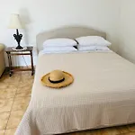 Vintage Lover's Getaway