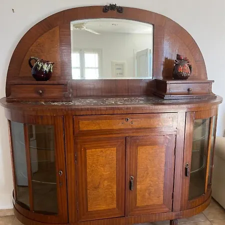 Vintage Lover's Getaway