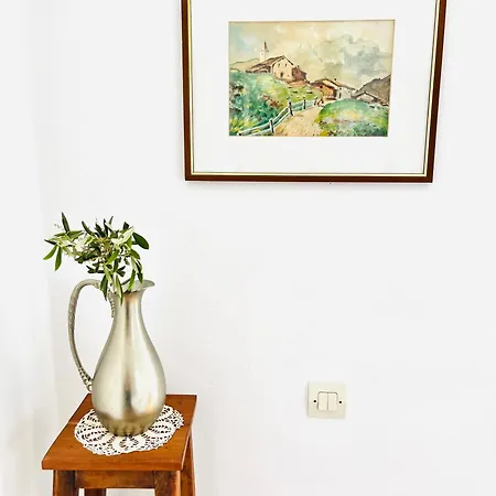 펜션 Vintage Lover's Getaway 안디파로스