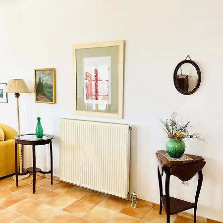 Vintage Lover's Getaway *