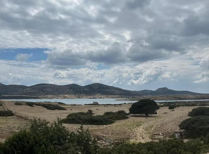 Vintage Lover's Getaway Antiparos