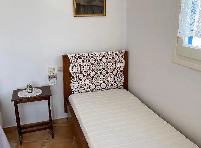 Vintage Lover's Getaway * Andiparos