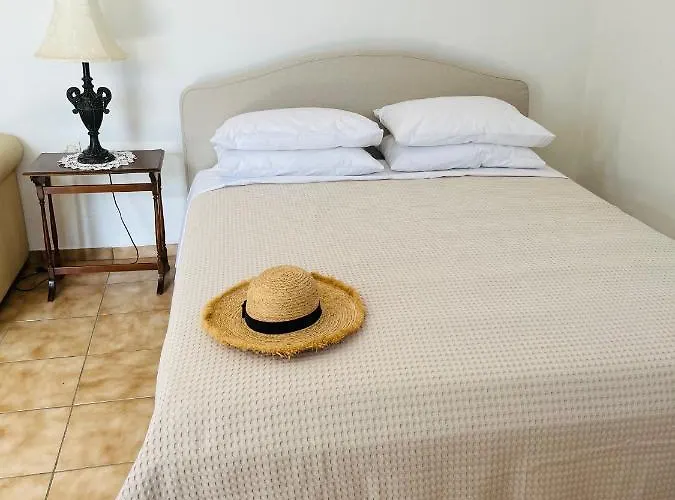 Vintage Lover's Getaway