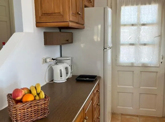 Vintage Lover's Getaway Antiparos