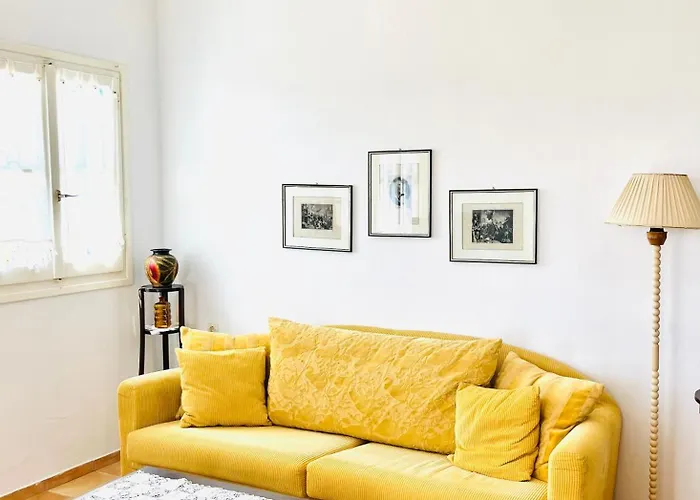 Vintage Lover's Getaway 펜션