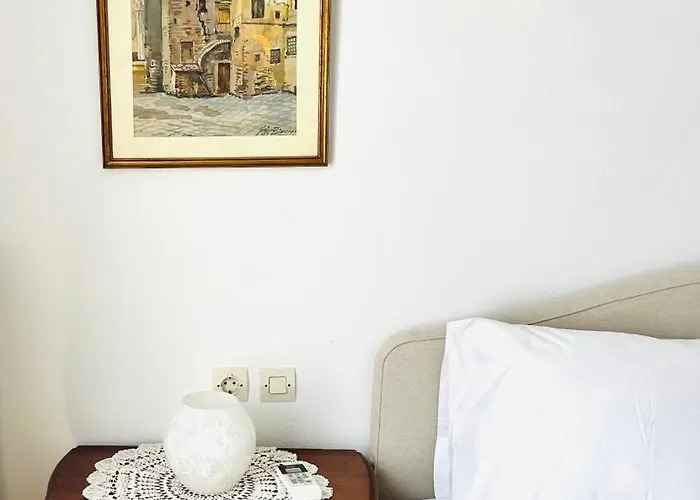 Vintage Lover's Getaway *