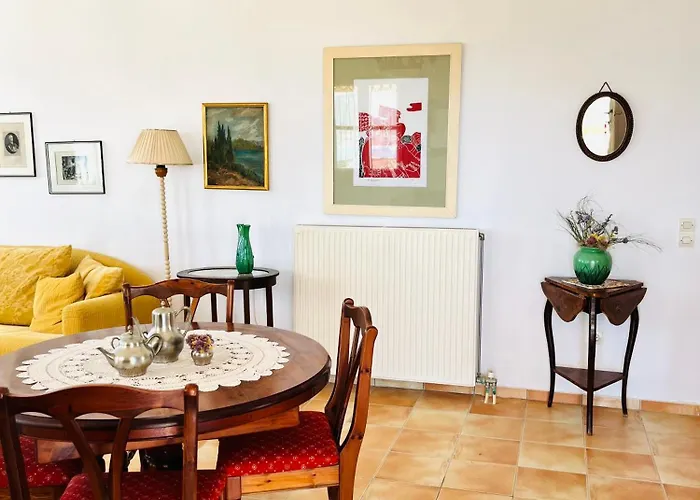 Vintage Lover's Getaway Antiparos