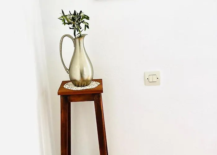 Vintage Lover's Getaway *